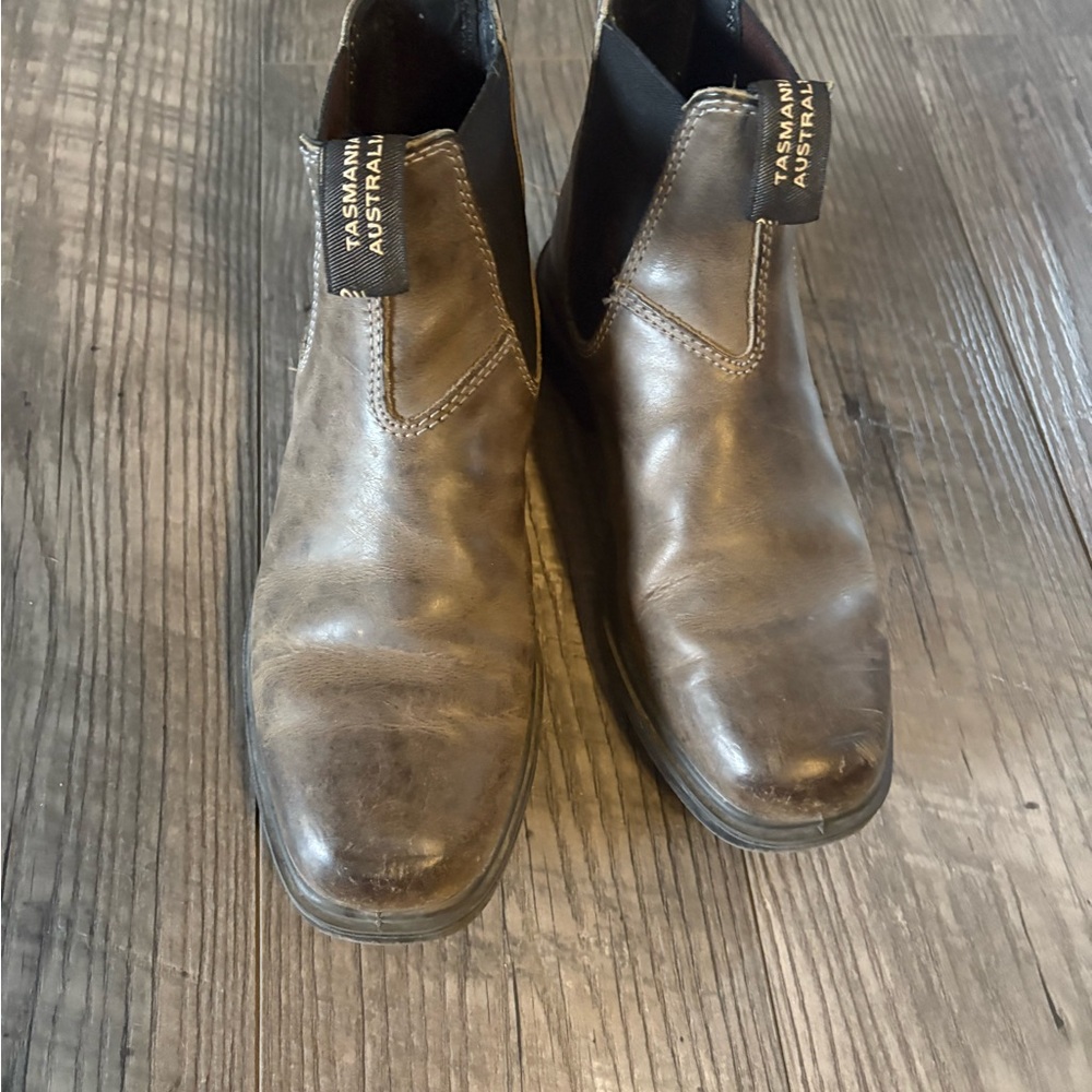 Blundstone #1395 Chisel Toe Chelsea Boots – Steel Grey (Gently Used)